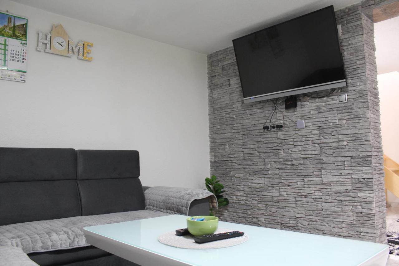 Apartman Amina-Ahmad Vinac-Яйце Экстерьер фото